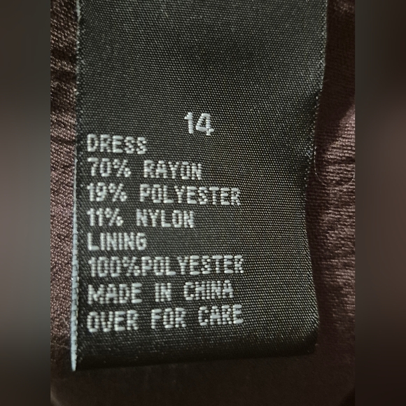 Elegant metallic/Pewter dress - Picture 5 of 13